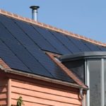 SolarEdge inverterrel felszerelt napelemrendszer.